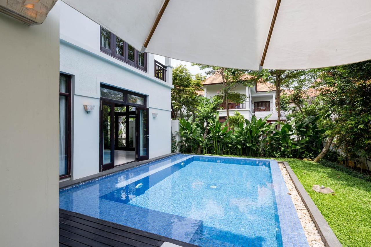 Outstanding In Beach Villa *