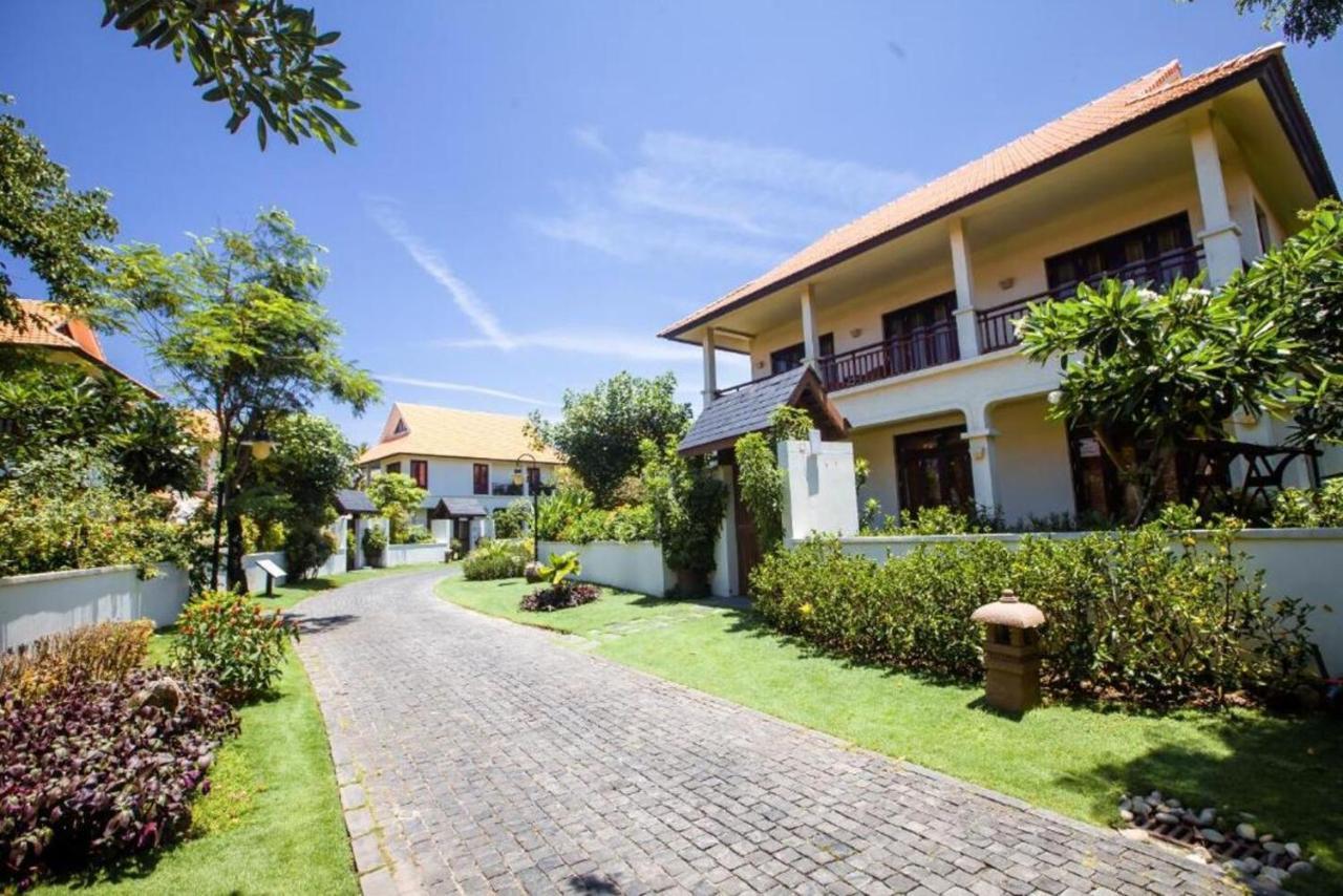 Villa Outstanding In Beach