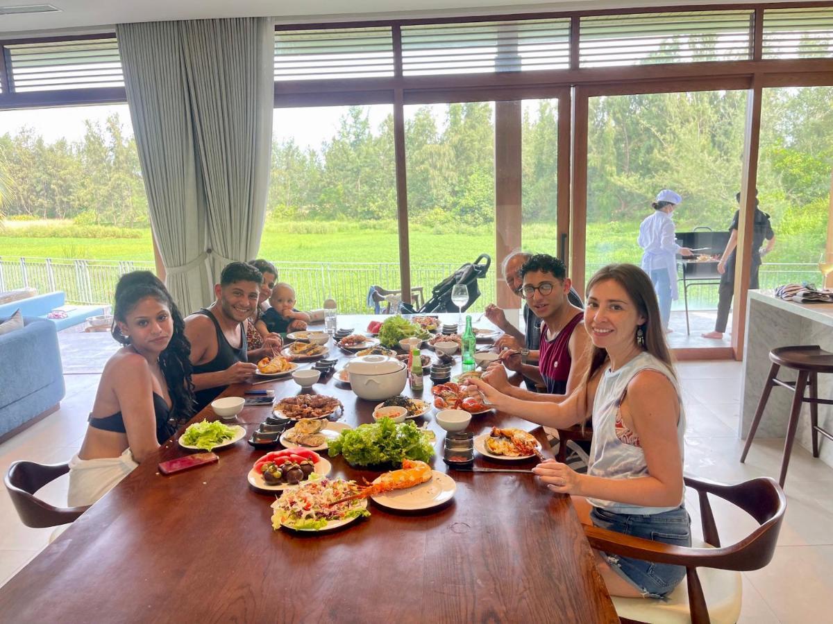 Outstanding In Beach Villa Da Nang