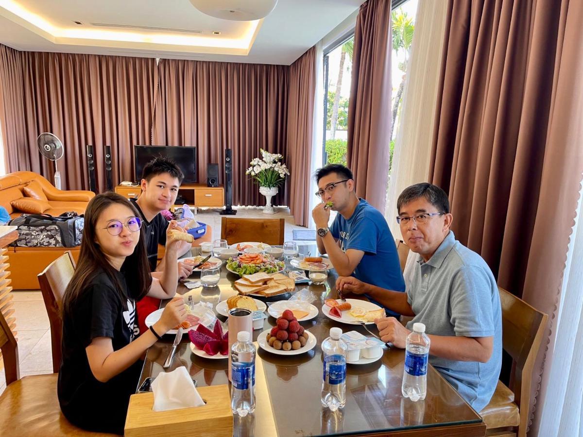 Outstanding In Beach Villa Da Nang